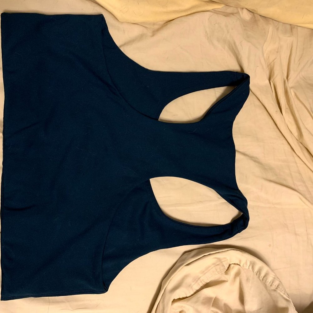 Girlfriend Collective Sets (7 sets and 3 extras) - Picture 12 of 14